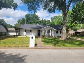 1409 Drexel Dr in Katy, TX - Building Photo - Building Photo