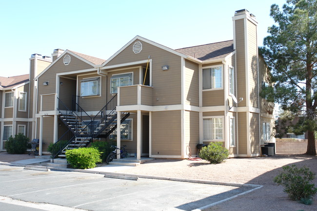 Village at Karen in Las Vegas, NV - Building Photo - Building Photo