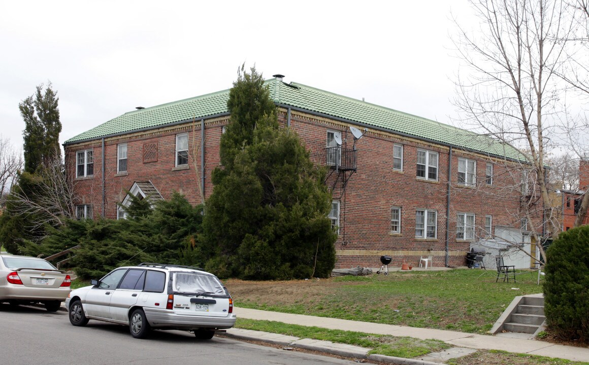 Monroe Apartments in Denver, CO - Building Photo