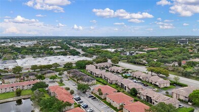 9964 Twin Lakes Dr in Coral Springs, FL - Building Photo - Building Photo