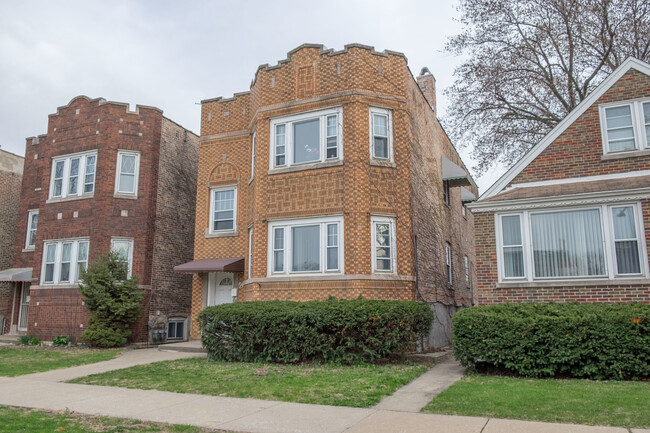 property at 5445 W 64th St