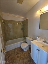 46 Hamlin Ct in Lehigh Acres, FL - Building Photo - Building Photo