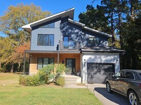 1211 Gilbert St in Durham, NC - Building Photo