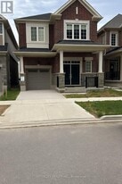 181 Forestwalk St in Kitchener, ON - Building Photo