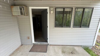 4181 Sunset Dr in Osage Beach, MO - Building Photo