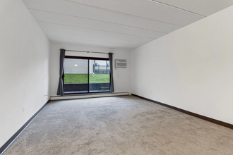 4405 Mormon Coulee Rd in La crosse, WI - Building Photo - Building Photo