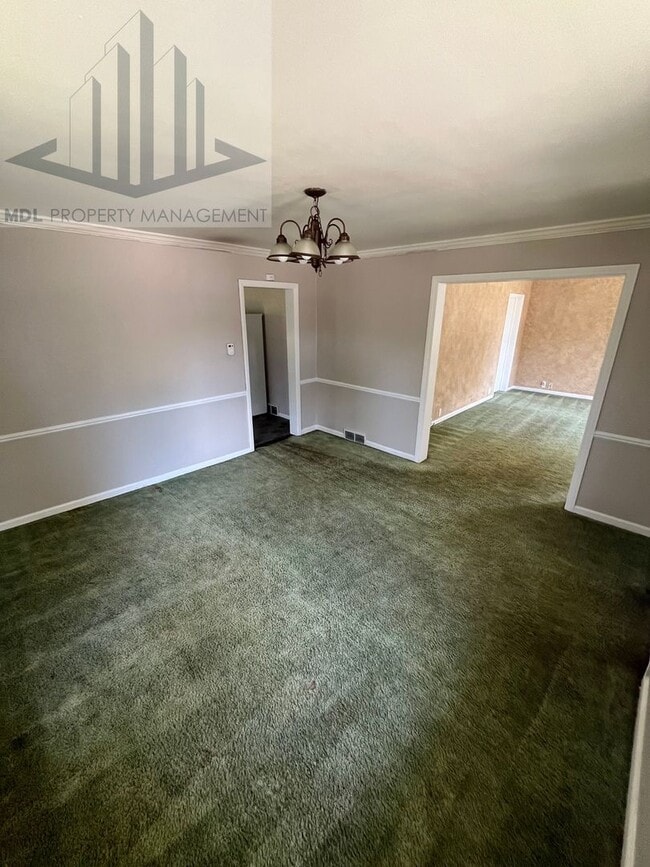 property at 517 S Mason St