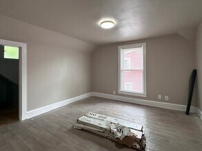 408 E Pacific St in Appleton, WI - Building Photo - Building Photo