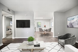 743 @ Howell Mill in Atlanta, GA - Building Photo - Building Photo