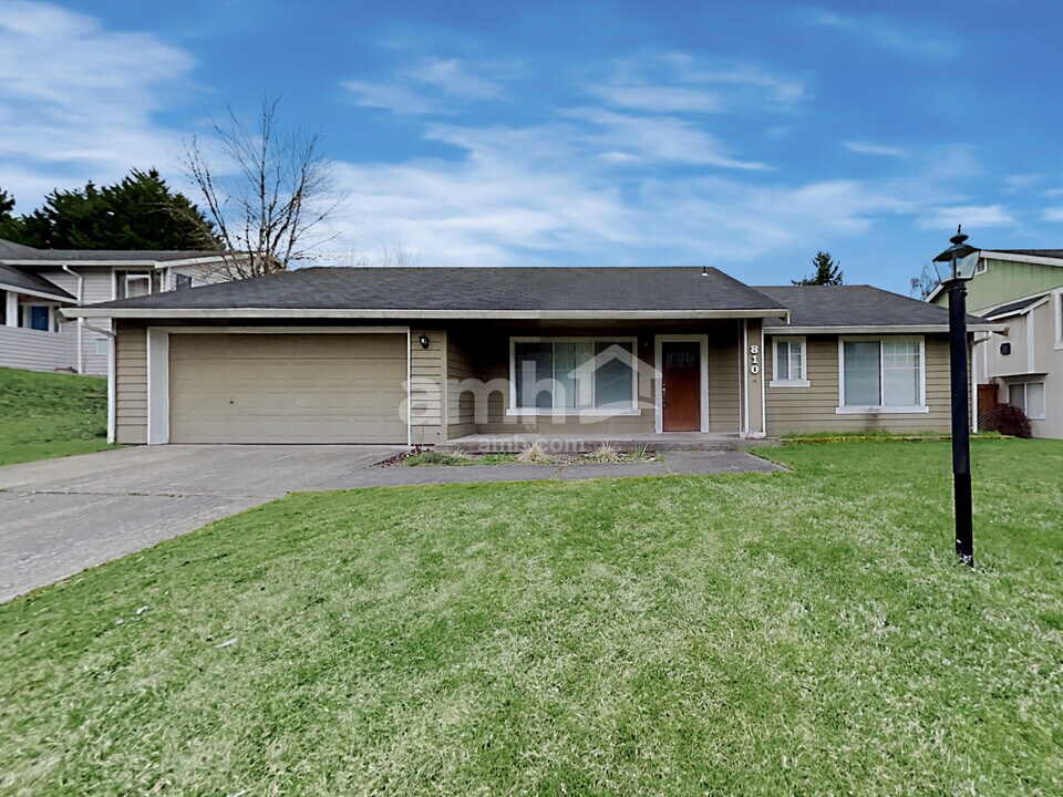810 131st Street Ct E in Tacoma, WA - Building Photo
