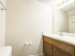 513 Peachers Ridge Rd in Clarksville, TN - Building Photo - Building Photo