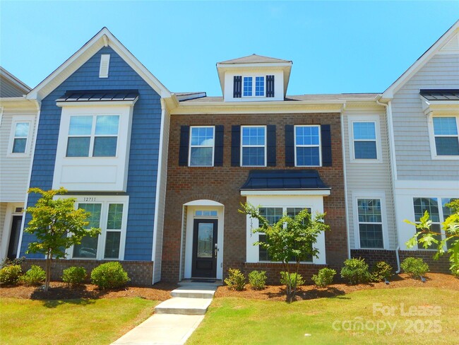 12715 Wandering Brook Dr