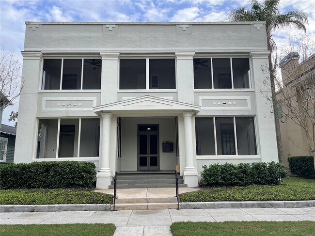 property at 1806 W Morrison Ave