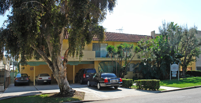 Villa Rosa in Los Angeles, CA - Foto de edificio - Building Photo