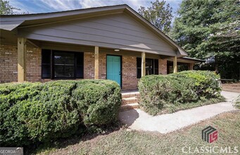 260 Leann Dr in Athens, GA - Building Photo - Building Photo