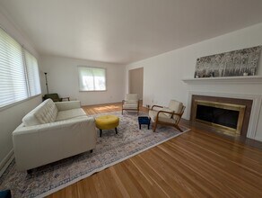 106 Maruth Dr in Pittsburgh, PA - Building Photo - Building Photo