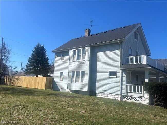 14210 Kingsford Ave in Cleveland, OH - Building Photo - Building Photo