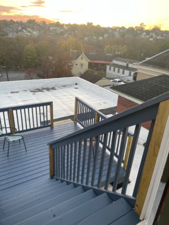 225 S Maple Ave in Greensburg, PA - Building Photo