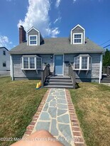 7 Cambell Ct in Deal, NJ - Building Photo
