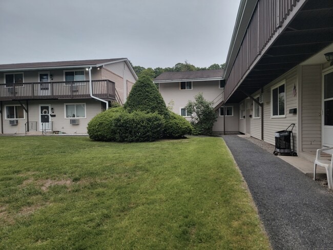 property at 4 Bostwick Arms