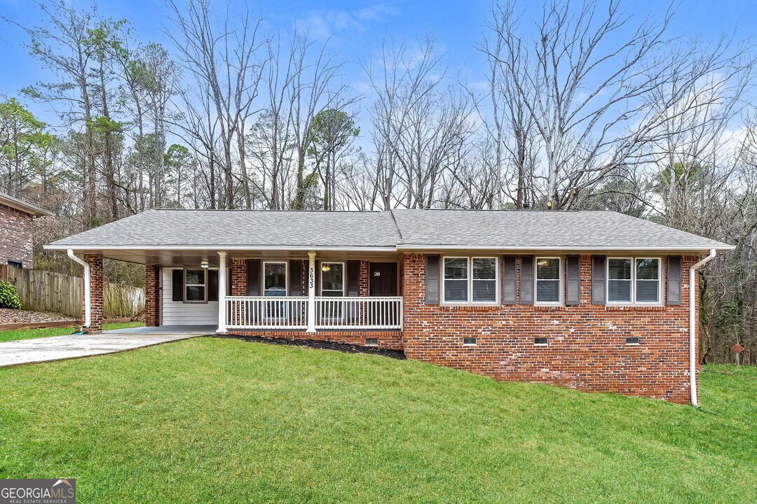3633 Telstar Dr in Ellenwood, GA - Building Photo