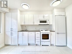 95 Lawton Blvd in Toronto, ON - Building Photo - Building Photo