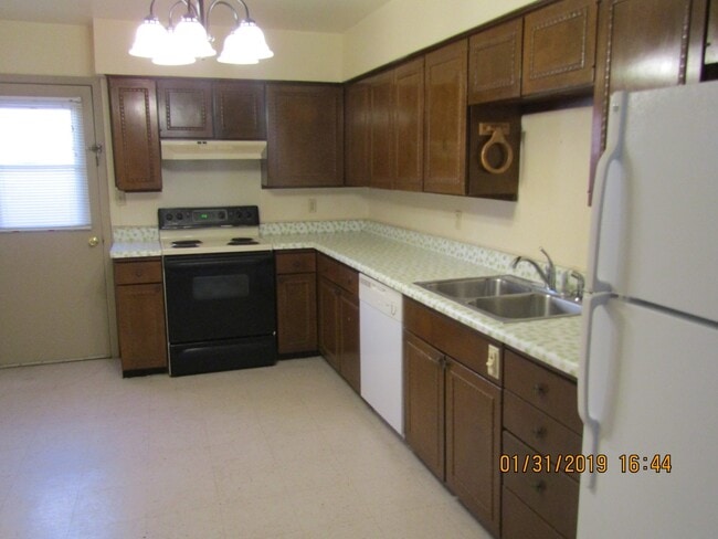 1018 Glendale Dr in Las Cruces, NM - Building Photo - Building Photo