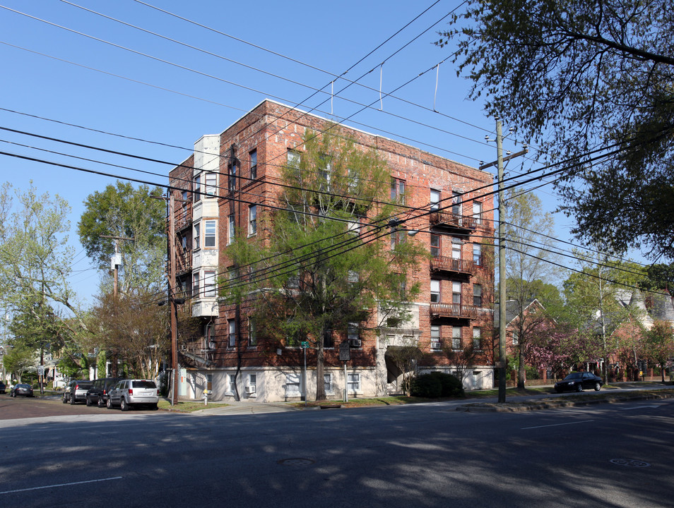 Confederate Apartments in Wilmington, NC - Building Photo