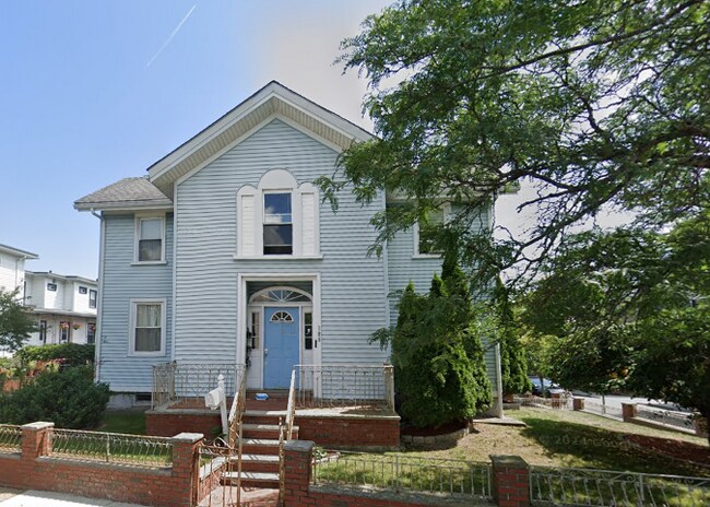 108 Cross St, Unit 1FRT