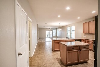 5841 Sardinia Dr in Round Rock, TX - Building Photo - Building Photo