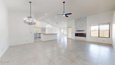 9814 W Menadota Dr in Peoria, AZ - Building Photo - Building Photo
