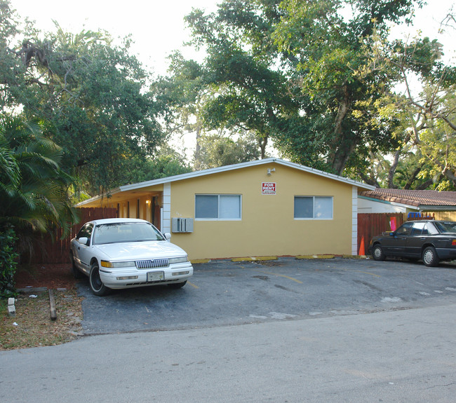 730a SW 13th Ave in Fort Lauderdale, FL - Building Photo - Building Photo