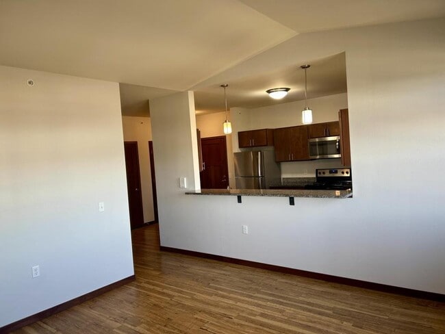 122 Wisconsin St in West Bend, WI - Building Photo - Building Photo