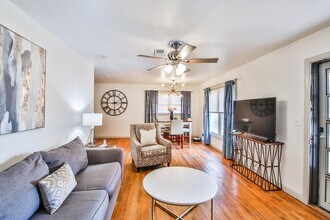 3011 45th St in Lubbock, TX - Foto de edificio - Building Photo