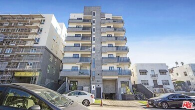 846 S Mariposa Ave-Unit -605 in Los Angeles, CA - Building Photo - Building Photo