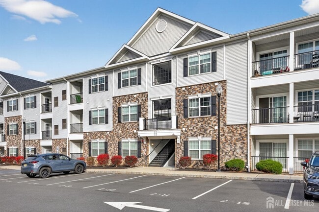 626 Marion Ln in Monroe Township, NJ - Building Photo - Building Photo