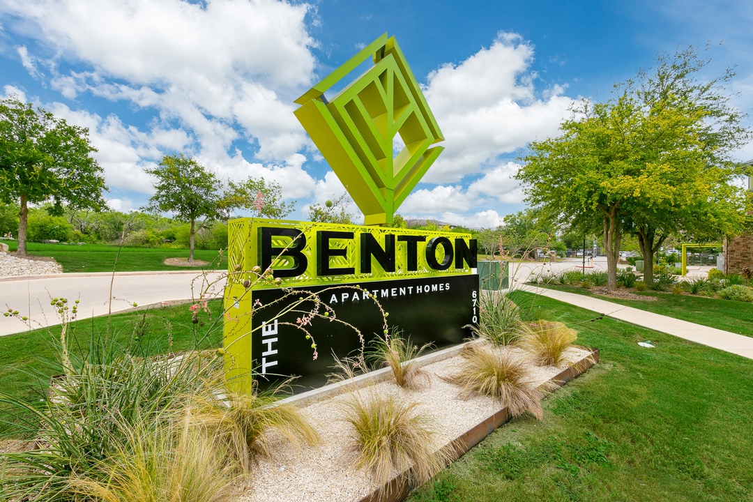 The Benton Apartments Photo