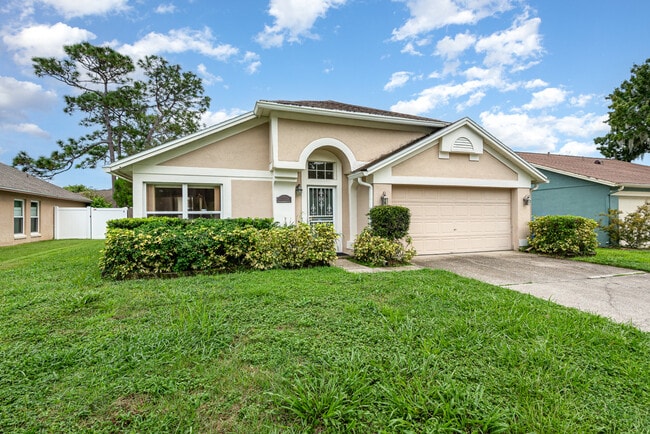 1611 Sand Key Cir