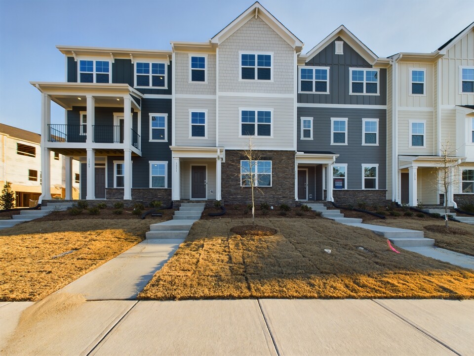 1311 Hazelnut Ridge Ln in Knightdale, NC - Building Photo