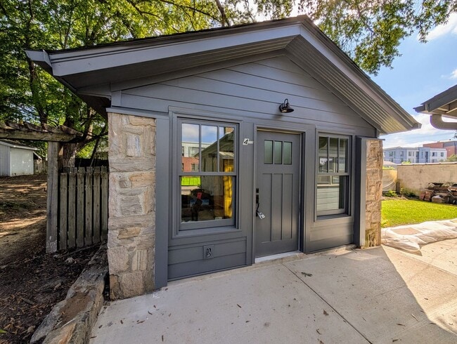 property at 4 Dixie Trail