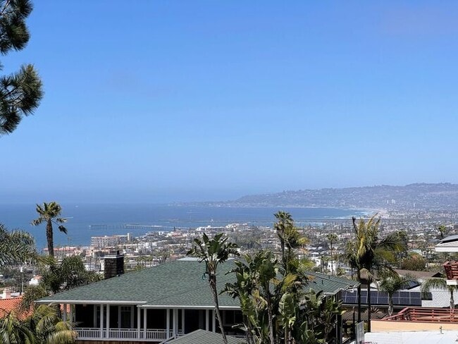property at 1130 Barcelona Dr