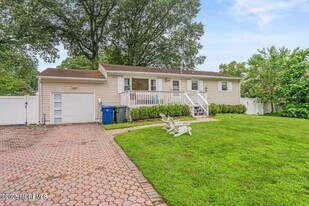 188 Belmar Ave in Ocean Township, NJ - Building Photo