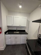 1384 W 83rd St in Cleveland, OH - Building Photo - Building Photo