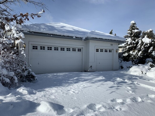 property at 4819 Elkcreek Trail