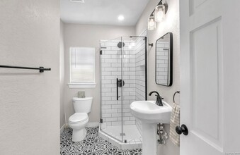 834 Halliday Ave in San Antonio, TX - Building Photo - Building Photo