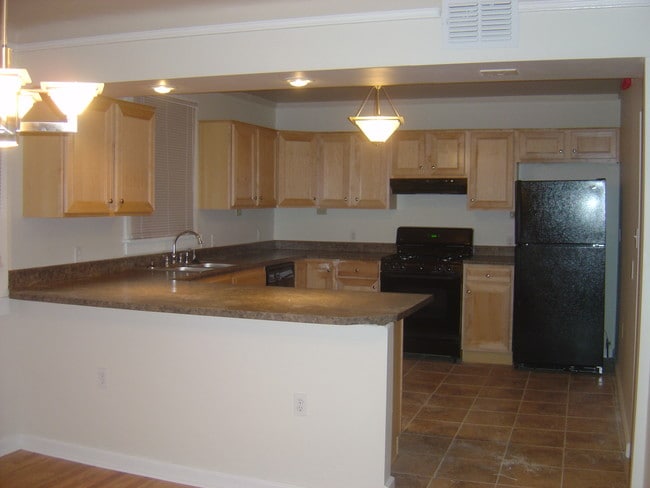 3316 Robert St, Unit 3316