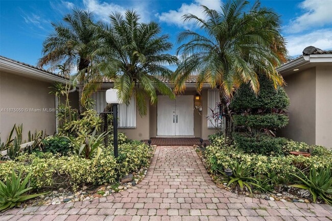 property at 20525 Highland Lakes Blvd