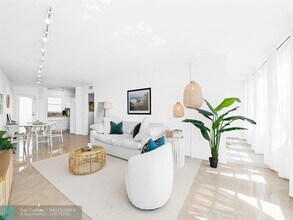 401 SE 25th Ave in Fort Lauderdale, FL - Building Photo - Building Photo