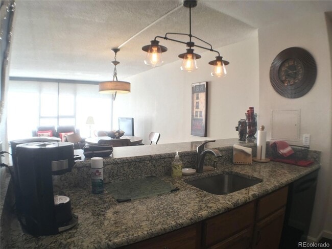 1020 15th St, Unit 3A in Denver, CO - Building Photo - Building Photo