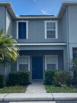 12516 Kings Crossing Dr in Gibsonton, FL - Building Photo
